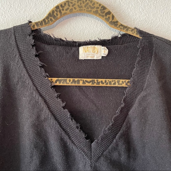 NATION LTD Black V Neck Distressed Sweater Small - Picture 4 of 9